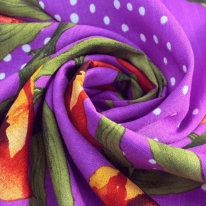 Tecido Viscolinho Flor Fundo Roxo