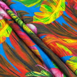 Tecido Viscose Flores Fundo Azul